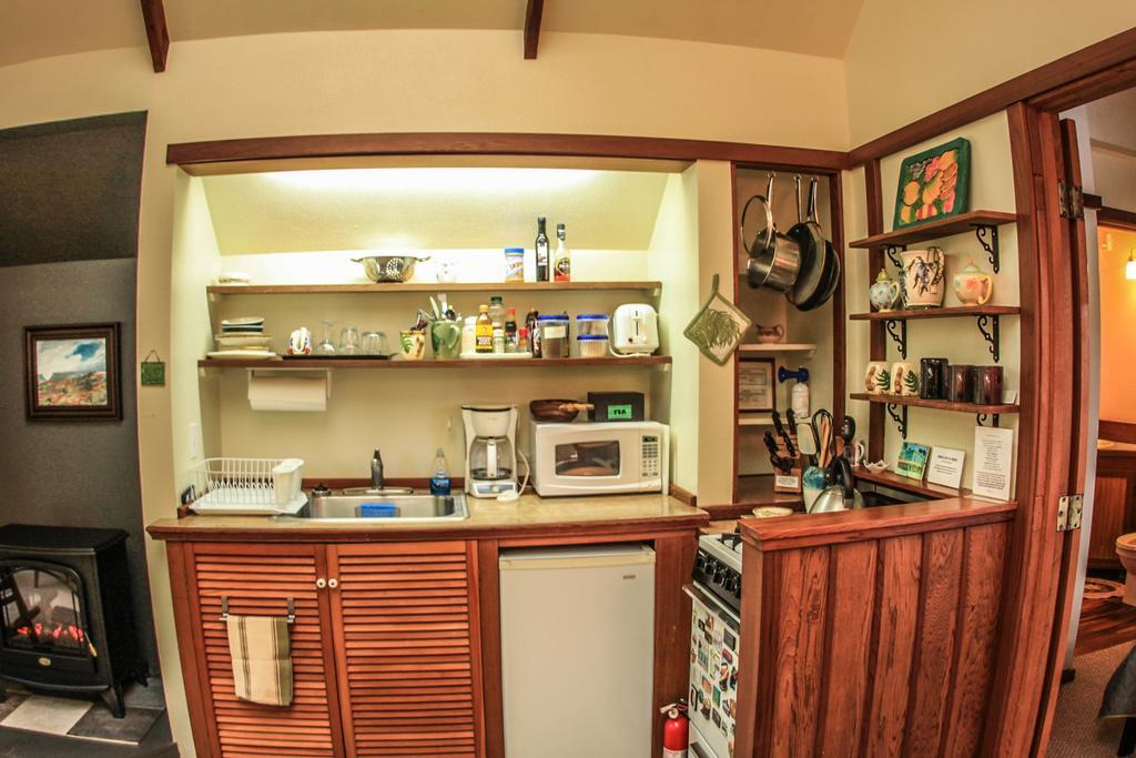 Ferny Hollow: Romantic Rainforest Cottage Volcano Extérieur photo